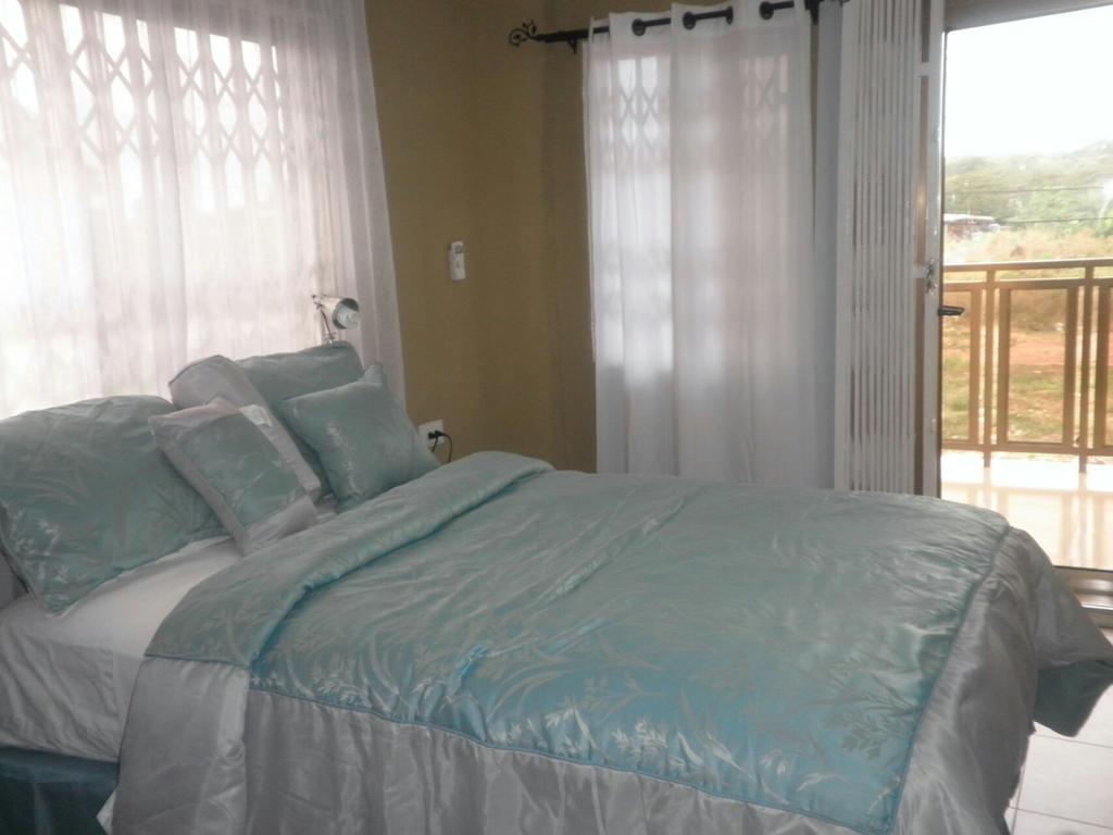 Marrets International Hotel - "Express" Cape Coast Quarto foto